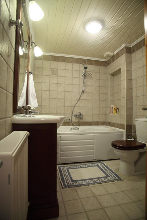 Menelia Cottage Platístoma Chambre photo